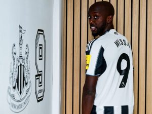 découvrez tous les détails du transfert de yoane wissa à newcastle : actualités, analyses et réactions sur ce mouvement marquant du mercato footballistique.